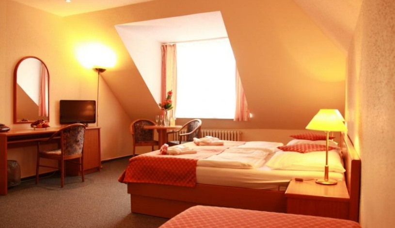 Lázeňský hotel PYRAMIDA I Františkovy Lázně